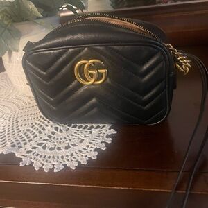 💯% Authentic Gucci GG Marmont Mini Crossbody Bag✨